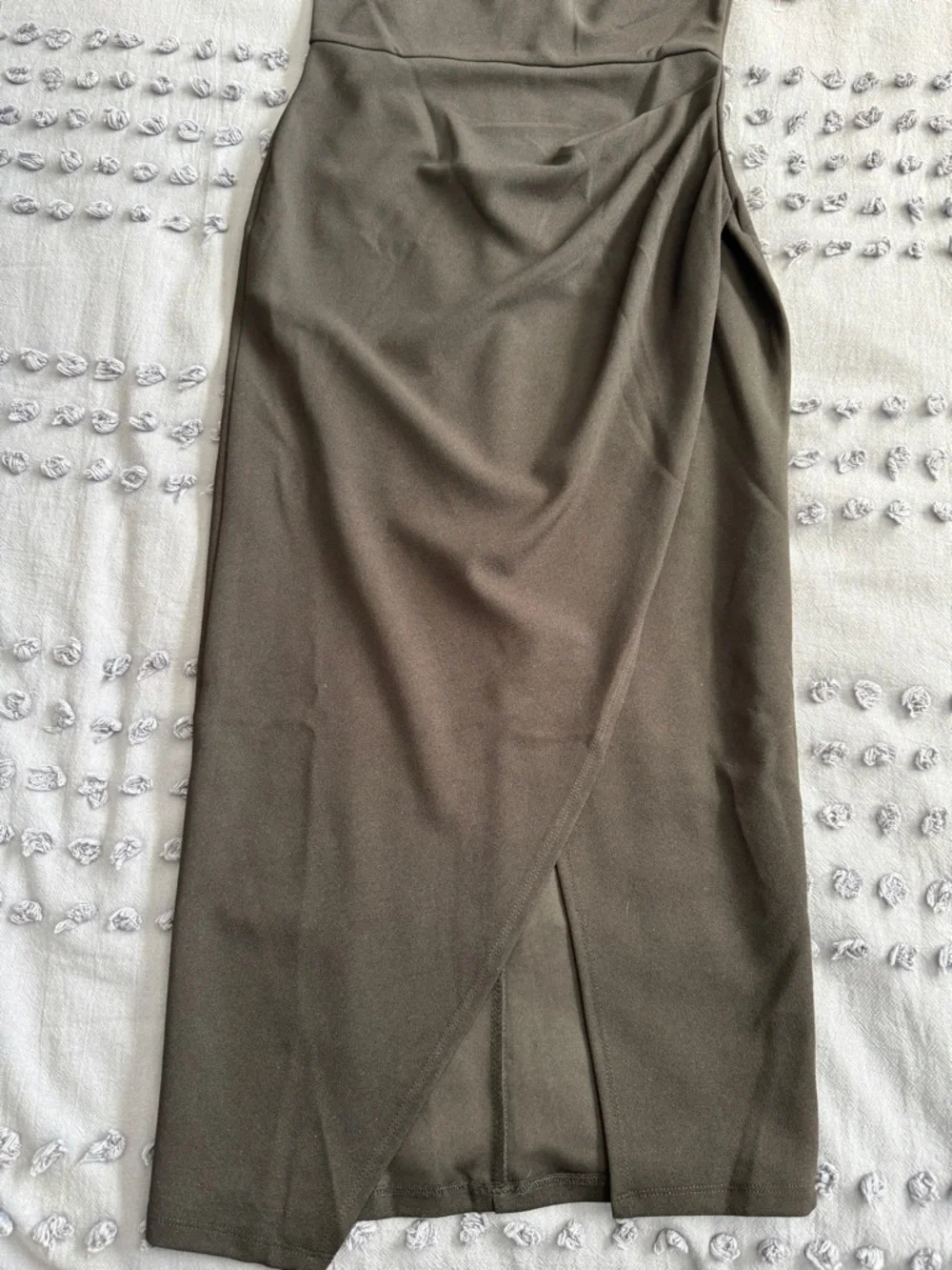 Women's Black One-Shoulder Midi Dress - Picture 4 of 7